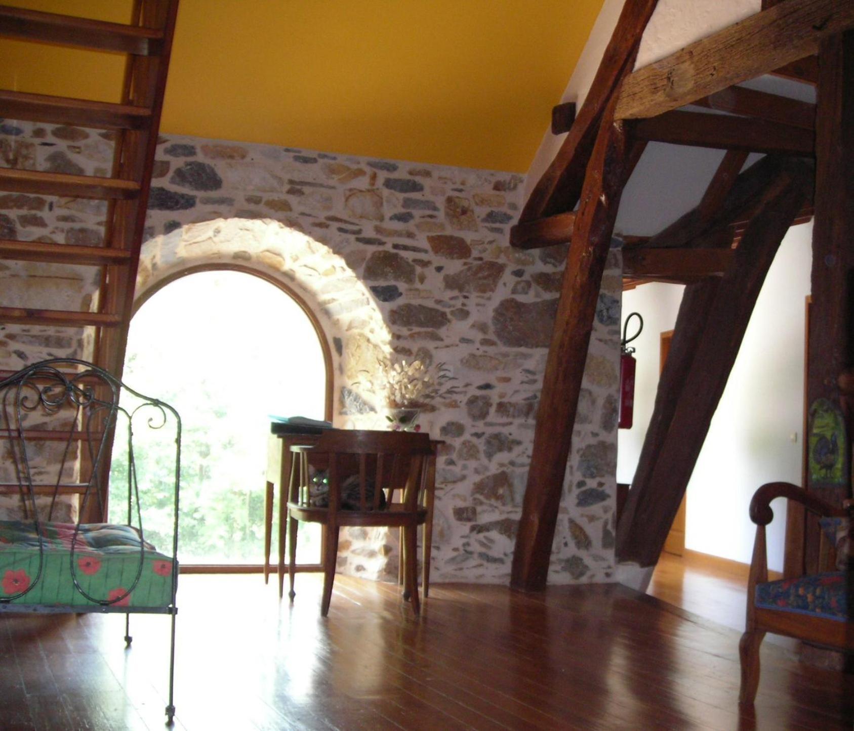 Domaine Vega Bed & Breakfast Saint-Arroman  Exterior photo